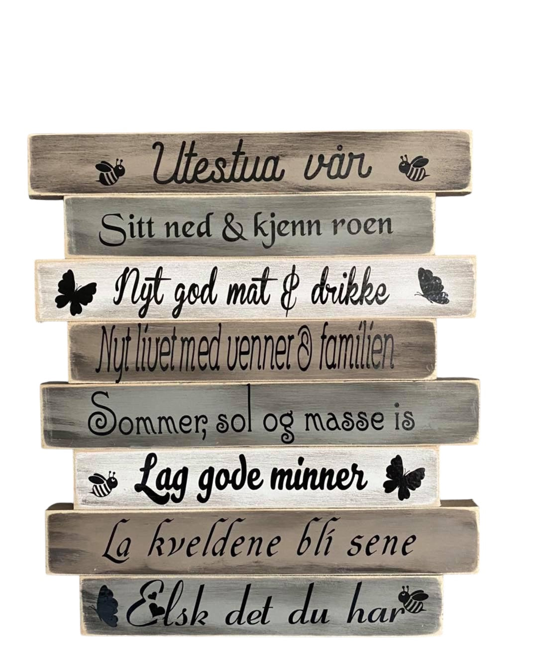 Personlig treskilt til utestua, hagestua og veranda