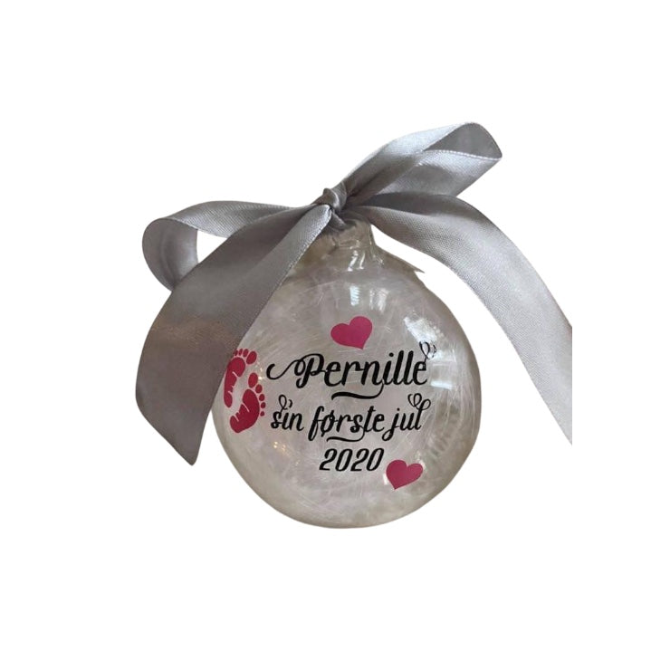 Julekule i glass, sin første jul